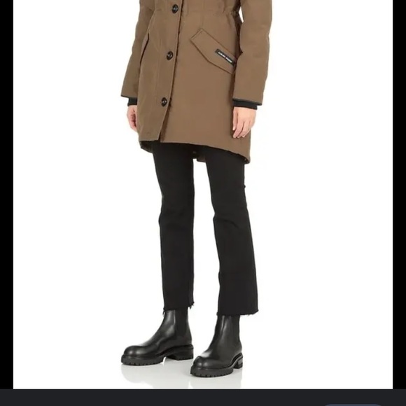 Canada Goose Rossclarir parka in military green w/ hood detachable real fur trim - Picture 3 of 11